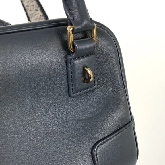 LOEWE Amazona 16 Hand bag - Picture 6 of 16